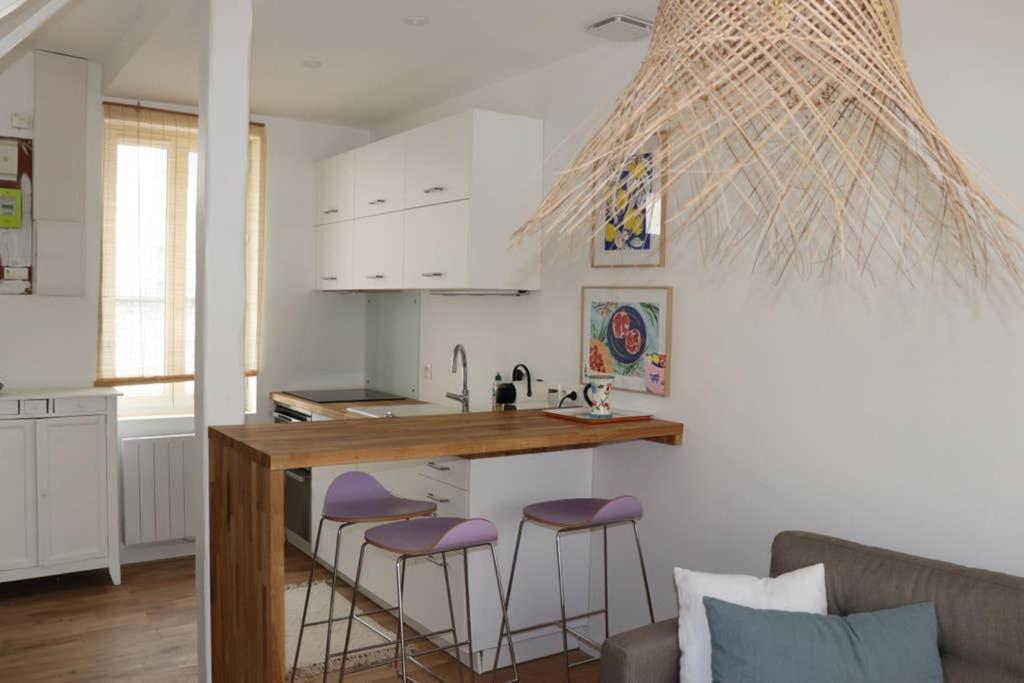 Villa Maison BB Burgonce Bohème centre avec extérieur WIFI gratuit et NETFLIX à Niort Extérieur photo