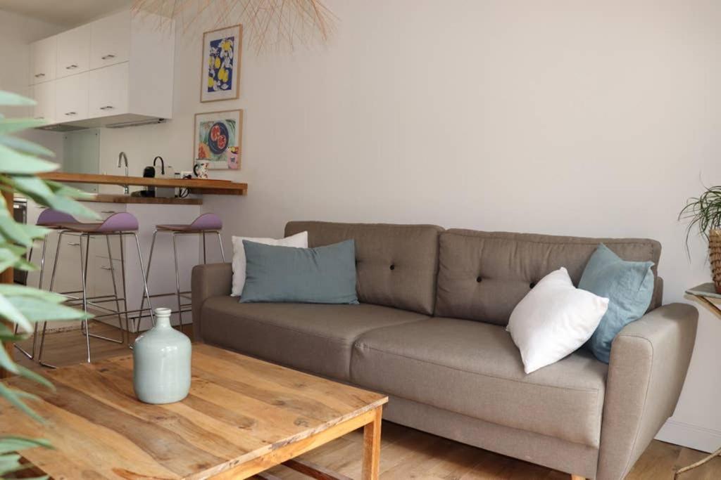 Villa Maison BB Burgonce Bohème centre avec extérieur WIFI gratuit et NETFLIX à Niort Extérieur photo